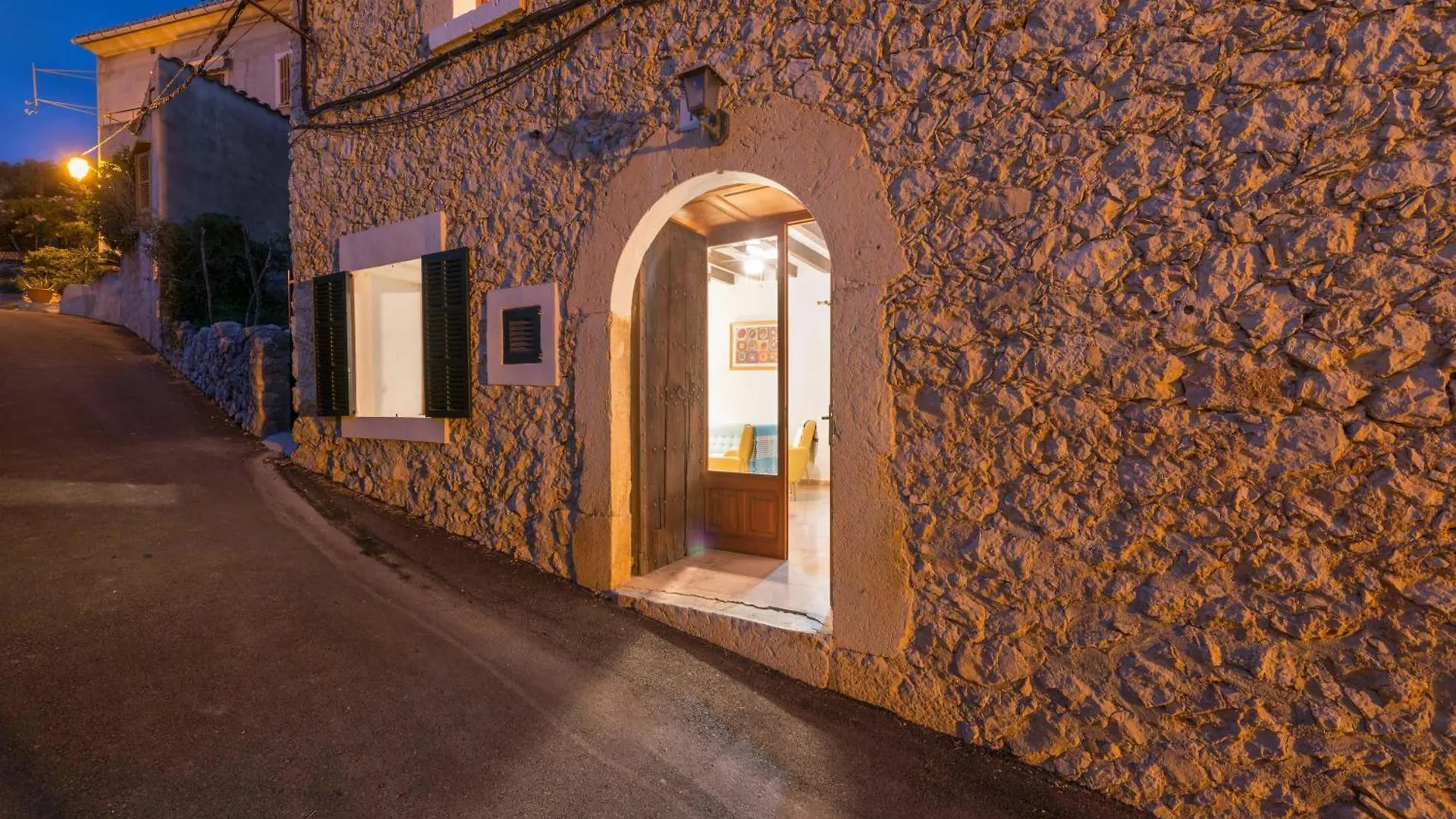 Can Besso Mancor De La Vall Mancor del Valle Spain