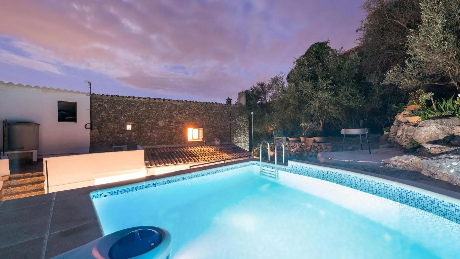 Can Besso Mancor De La Vall Mancor del Valle Spain